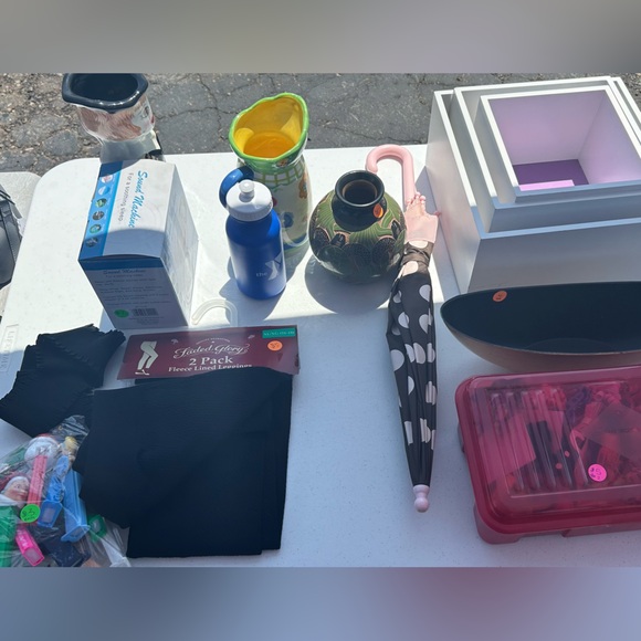 Assorted accessories - Picture 3 of 4